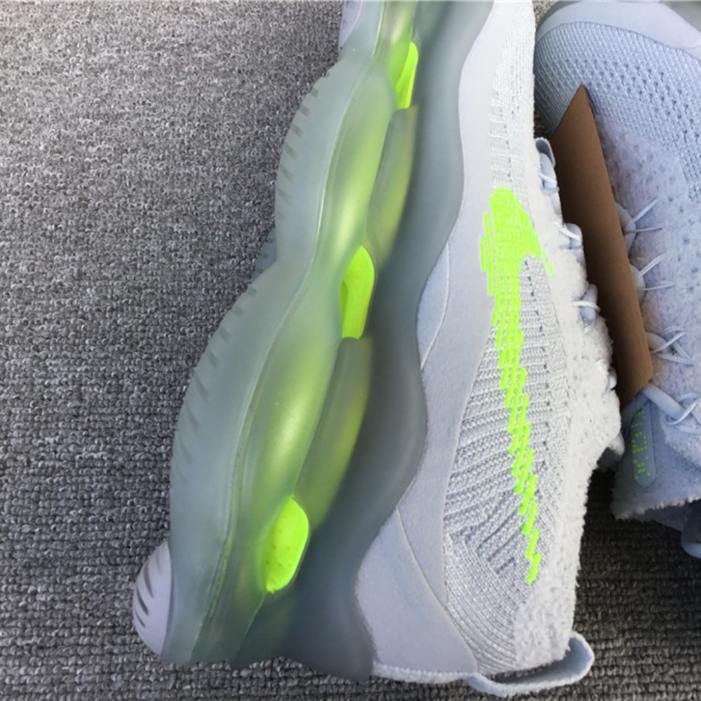 Women's Nike Air Max Flyknit scorpion - Picture 10 of 13